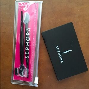 Touch up razor kit, mirror. Free with purchase.